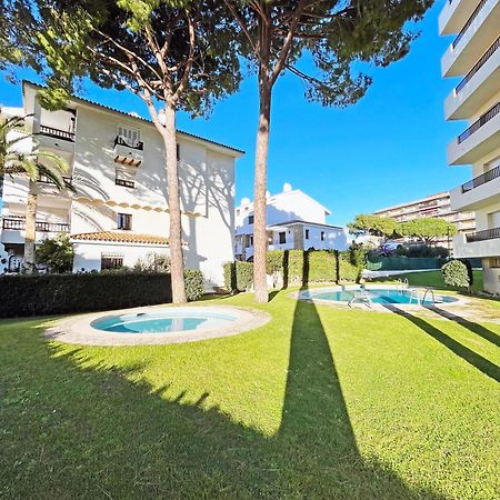 Apartamento En La Escala Con Piscina Y Parking L' Escala Luaran gambar