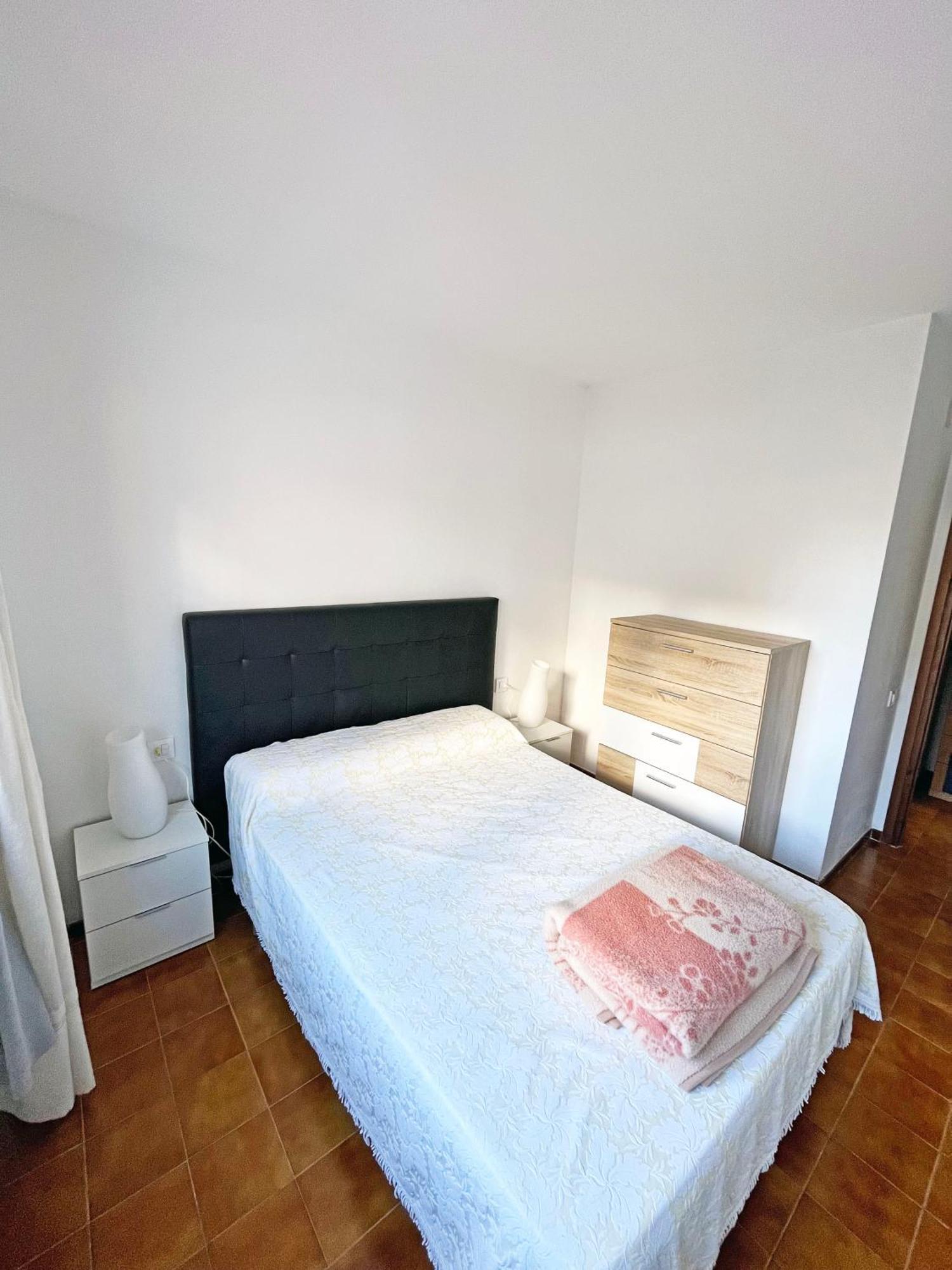 Apartamento En La Escala Con Piscina Y Parking L' Escala Luaran gambar