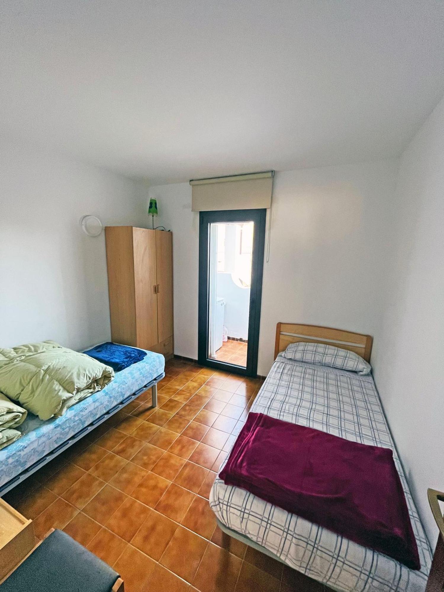 Apartamento En La Escala Con Piscina Y Parking L' Escala Luaran gambar