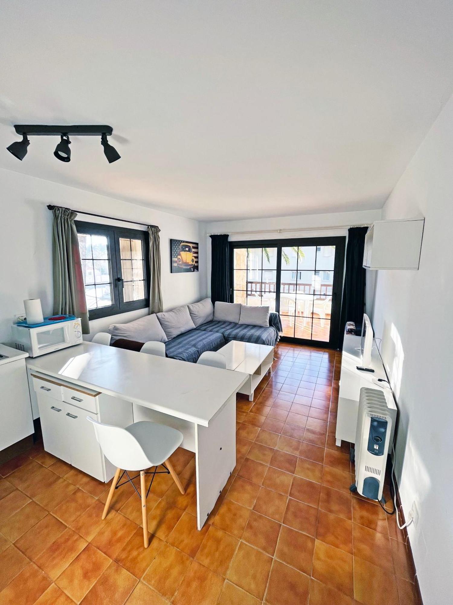 Apartamento En La Escala Con Piscina Y Parking L' Escala Luaran gambar