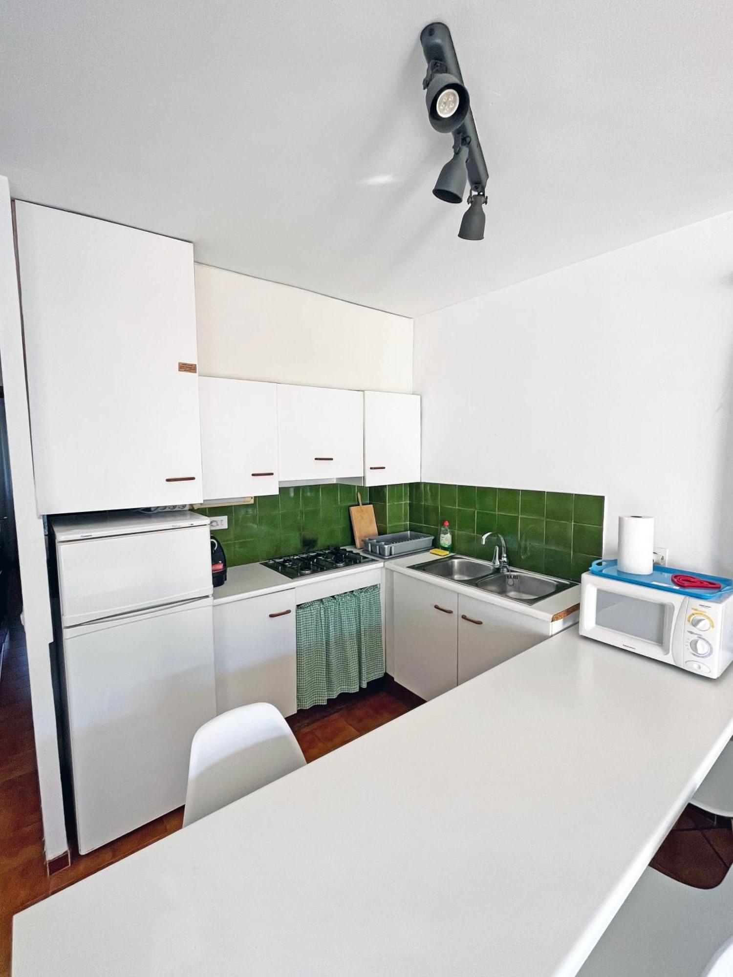 Apartamento En La Escala Con Piscina Y Parking L' Escala Luaran gambar